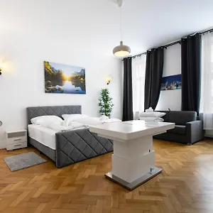 Apartment 4 Red Star 8